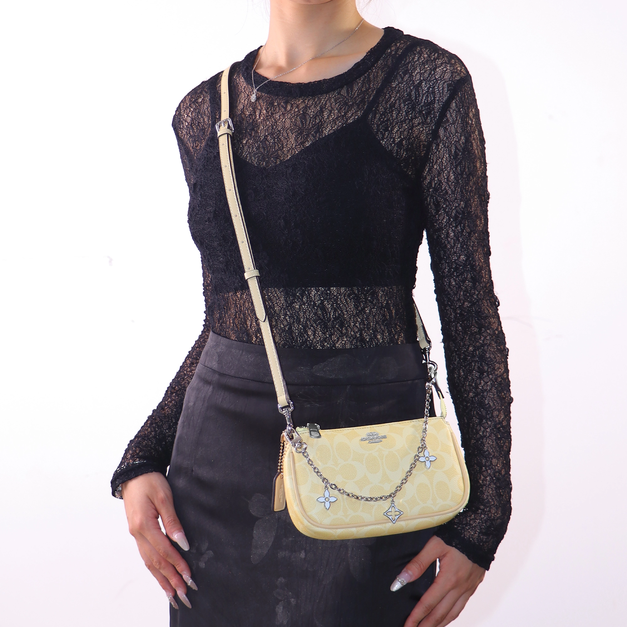 CoachNolita19