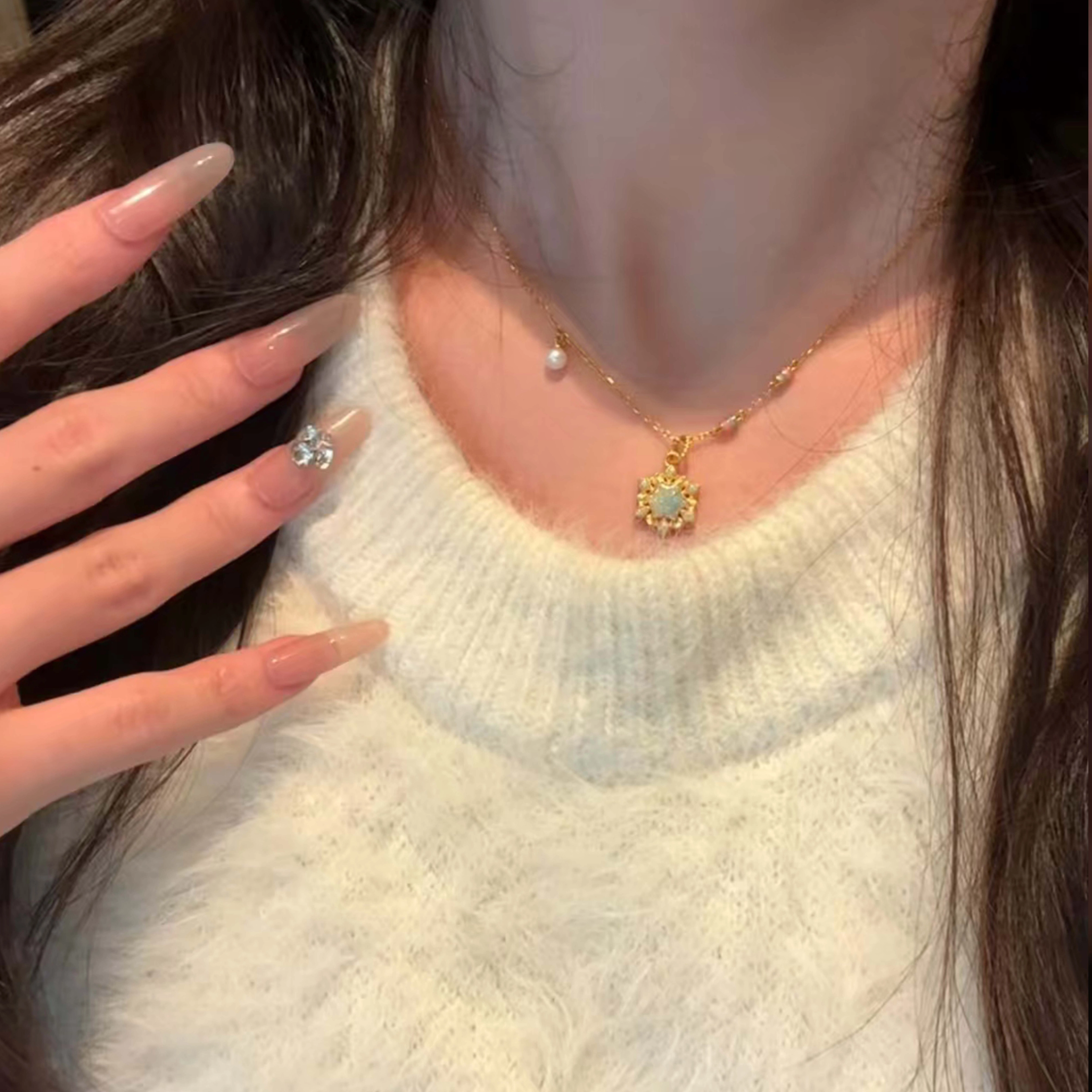 华熹福珠宝 雪花荧光日常精致轻奢高级感闪耀荧光珐琅锁骨链 足金 一口价 项链 女款