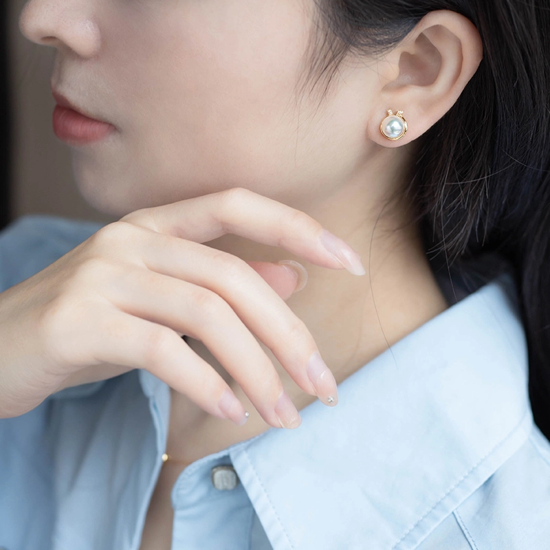 AKOYA 18K