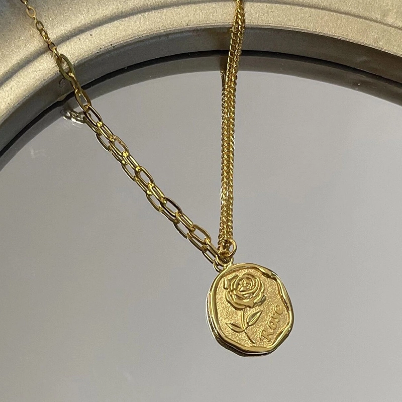 智玉云祥 轻奢简约玫瑰花 花牌花朵吊坠 足金 按克计价 项链 女款