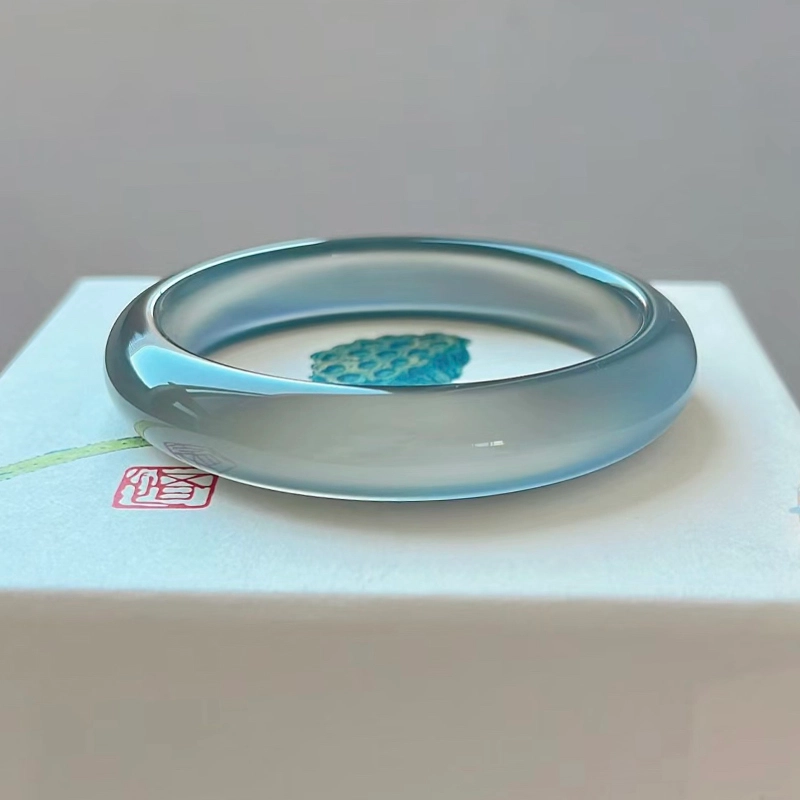 【一物一证】 谧月珠宝 冰透蓝色之谜库里蓝 光滑圆润细腻 新中式国潮清冷感温婉古风气质旗袍 轻奢 玛瑙 手镯 女款