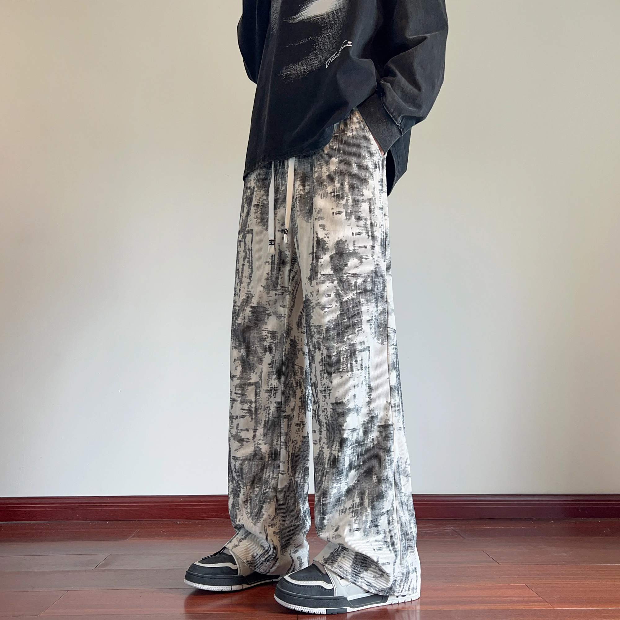 徐太浪 新中式国潮扎染渐变设计抽绳宽松微喇休闲裤 男女同款