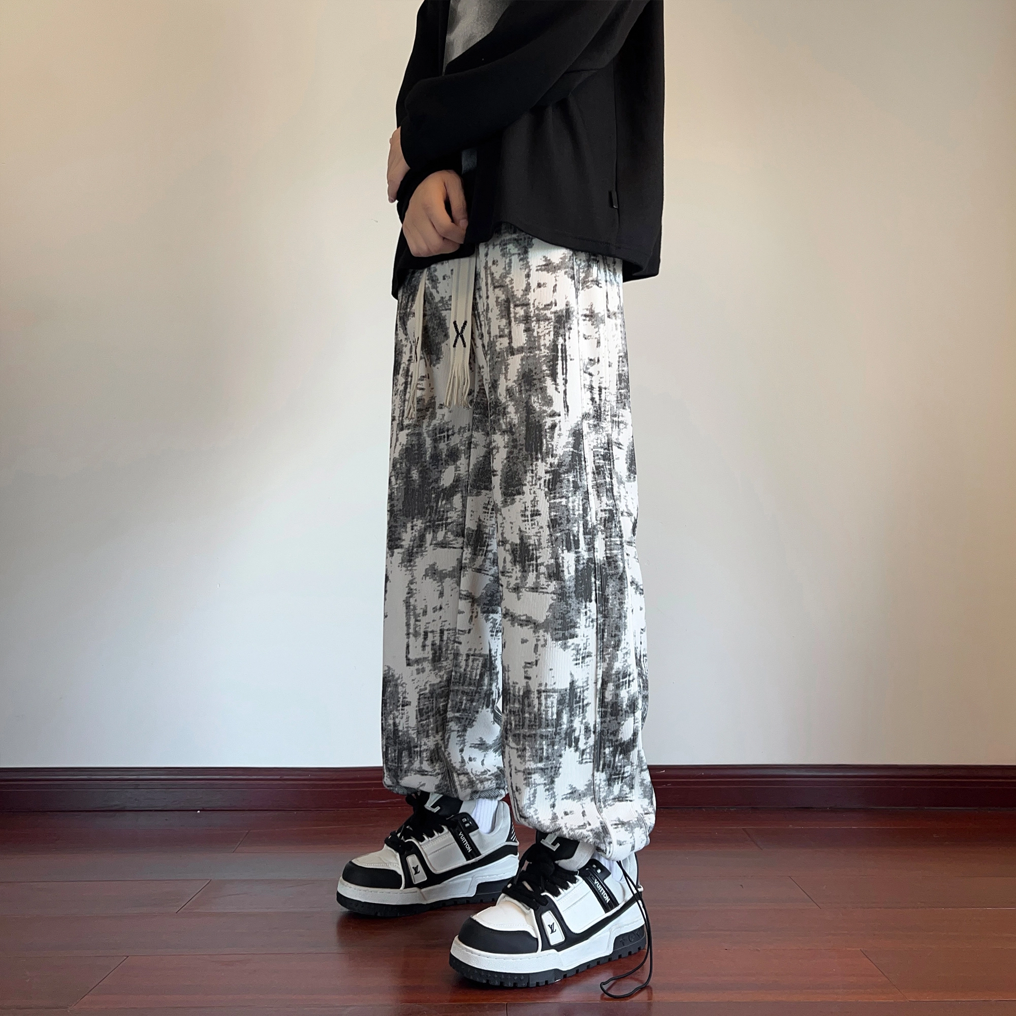 徐太浪 新中式国潮扎染渐变设计抽绳宽松微喇休闲裤 男女同款