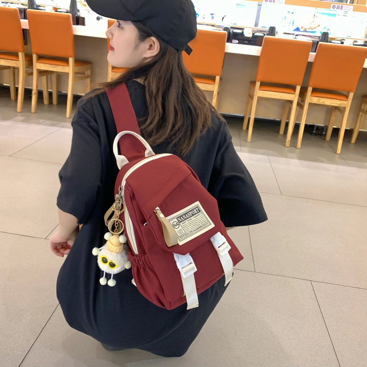米囹 女孩百搭甜酷风 经典逛街出游通勤 男女同款 轻盈 斜跨包 中号 白色/黑色/红色/紫色/粉红色