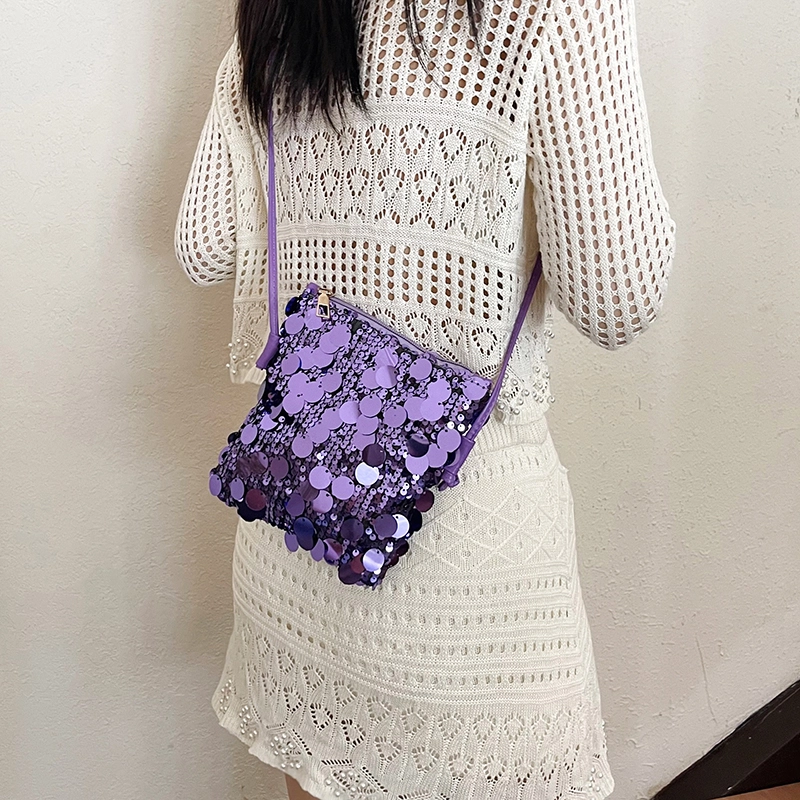 米囹 亮晶晶元素街头吸睛单品 女孩乐趣穿搭别样优雅 女款 轻盈 斜跨包 小号 银色/黑色/紫色/金色