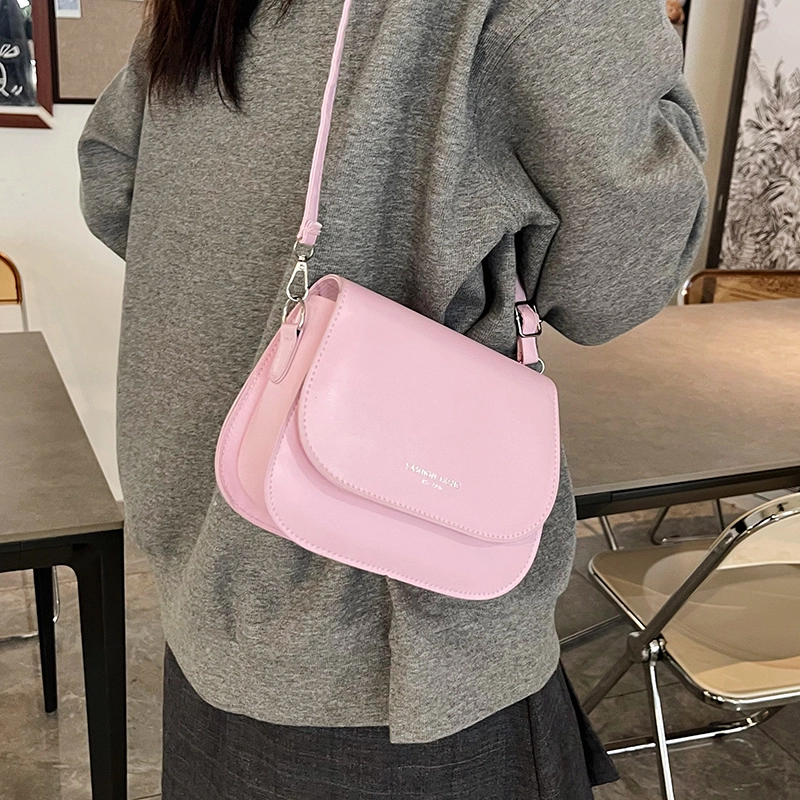 米囹 女孩乐趣皮面皮质细腻 街头行走表达优雅 学院风精致 女款 轻盈 斜跨包 小号 白色/黑色/粉红色/卡其色/蓝色