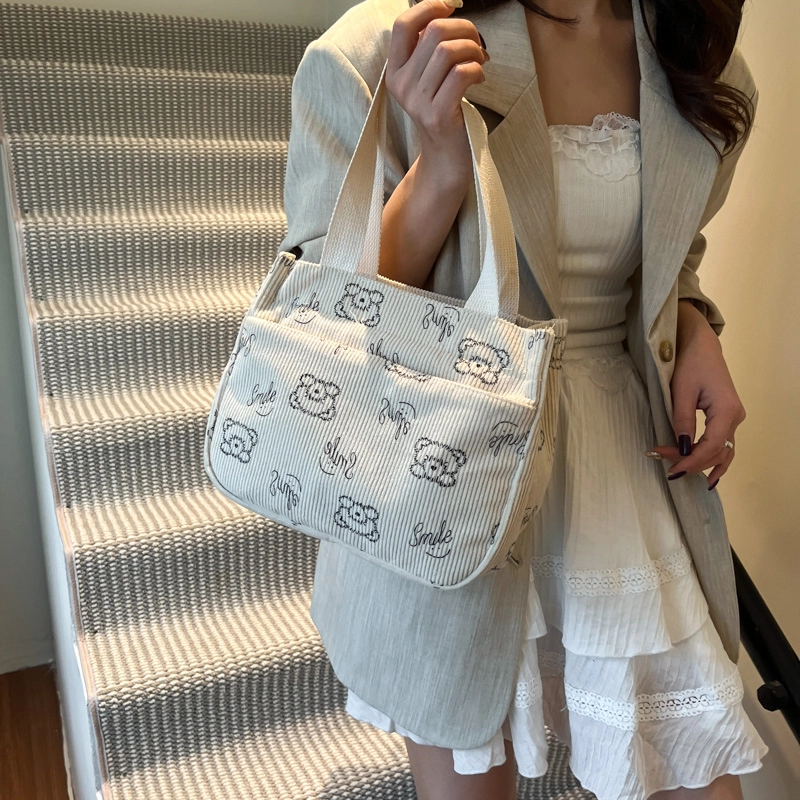 米囹 暖色系小熊印花品味英伦潮搭 优雅女孩乐趣户外穿搭单品好看 女款 轻盈 拎包 小号 青少年 白色/黑色/粉红色/咖色/棕色