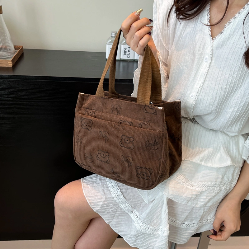 米囹 暖色系小熊印花品味英伦潮搭 优雅女孩乐趣户外穿搭单品好看 女款 轻盈 拎包 小号 青少年 白色/黑色/粉红色/咖色/棕色