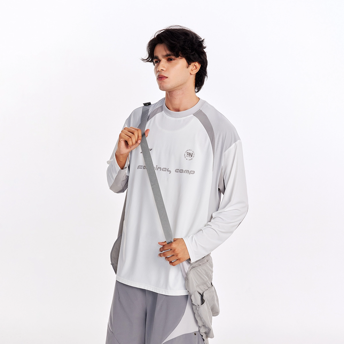 FORNINES T