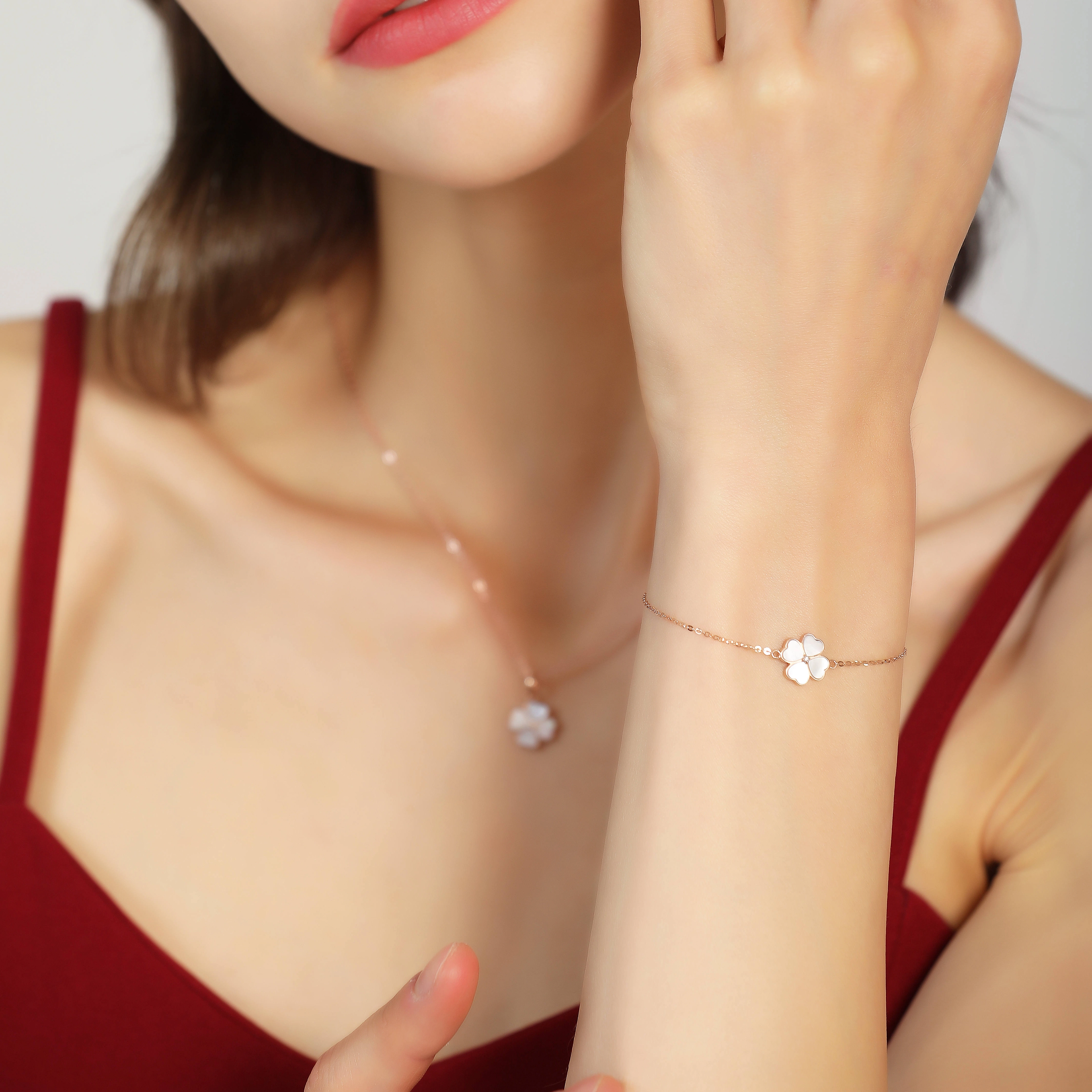 ins 18K
