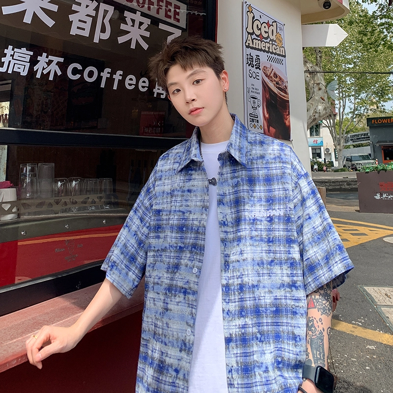 NEAR HERE ins