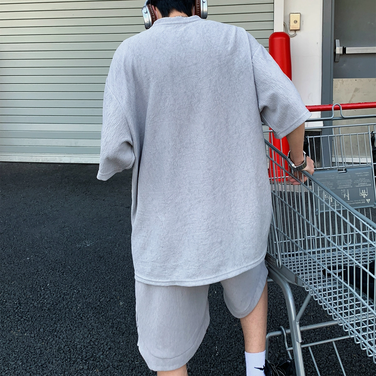 NEAR HERE 5