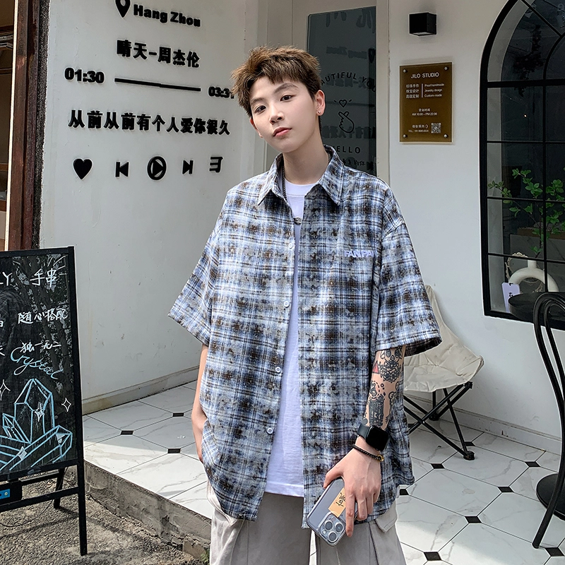 NEAR HERE ins