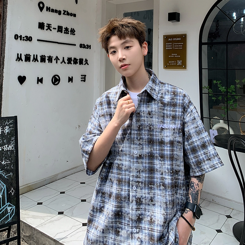 NEAR HERE ins