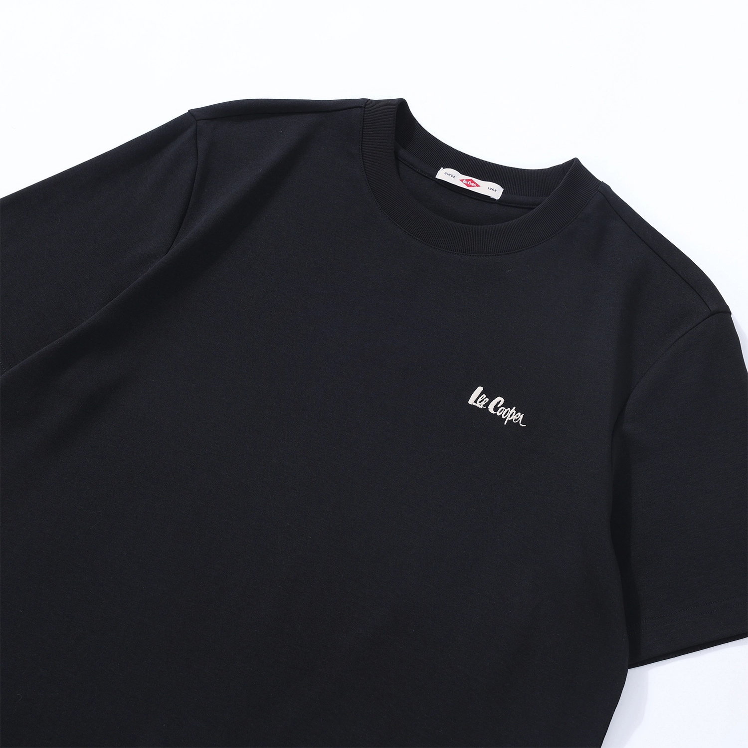 Lee Cooper T