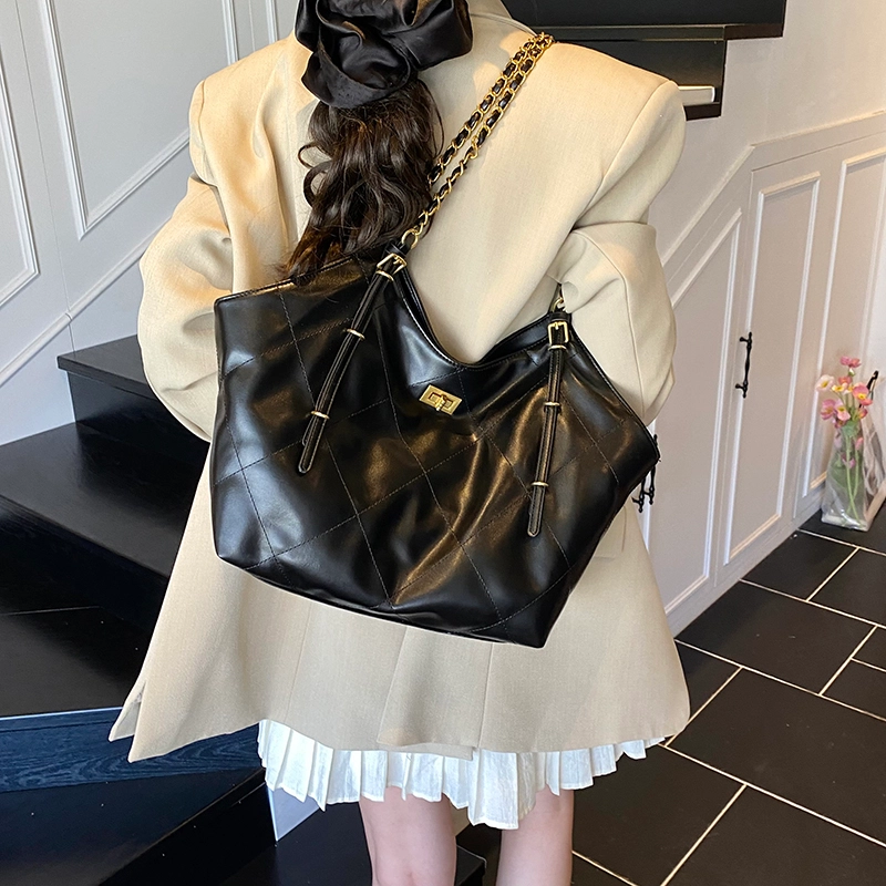 Z 1979 PU