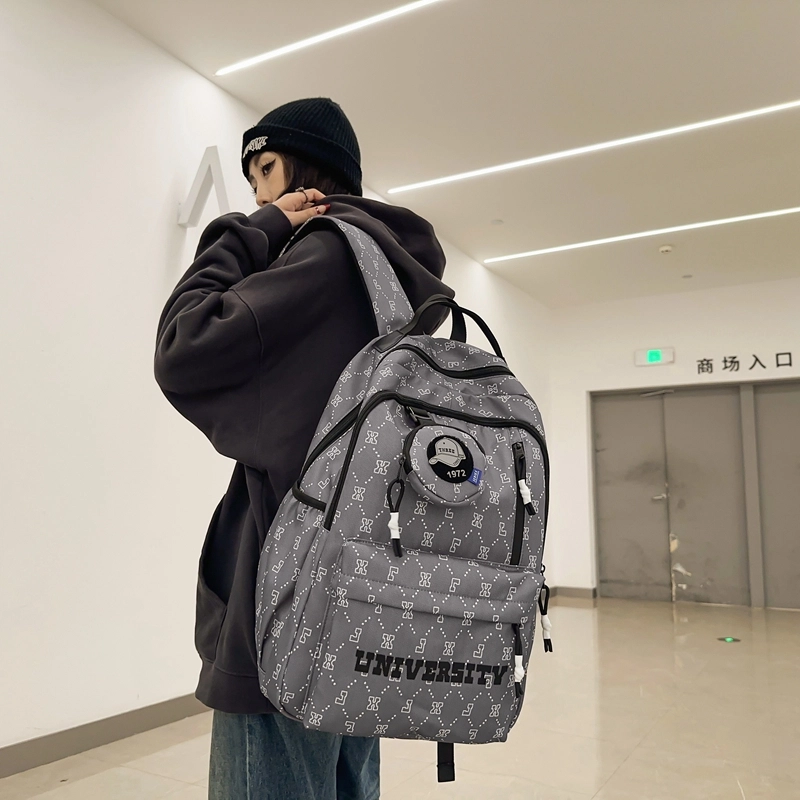 尊梵 休闲时尚百搭潮流小众设计 尼龙 双肩包