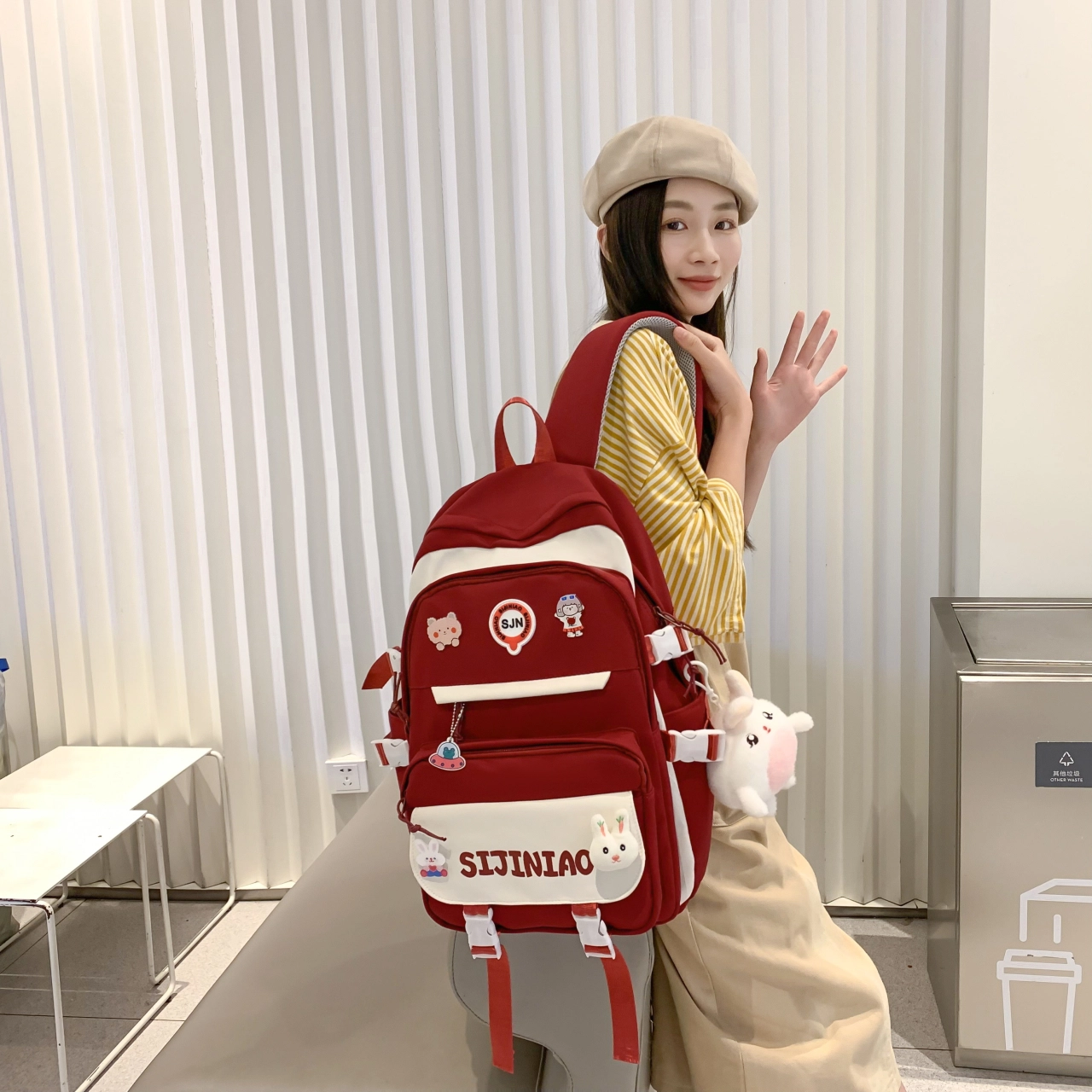 尊梵 多功能大容量书包多口袋双肩包 尼龙 女款 多色