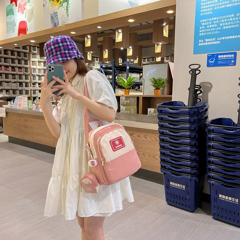 尊梵 小清新时尚校园大学生通勤背包 尼龙 双肩包 常规 女款 黑色/粉色/卡其色/蓝色