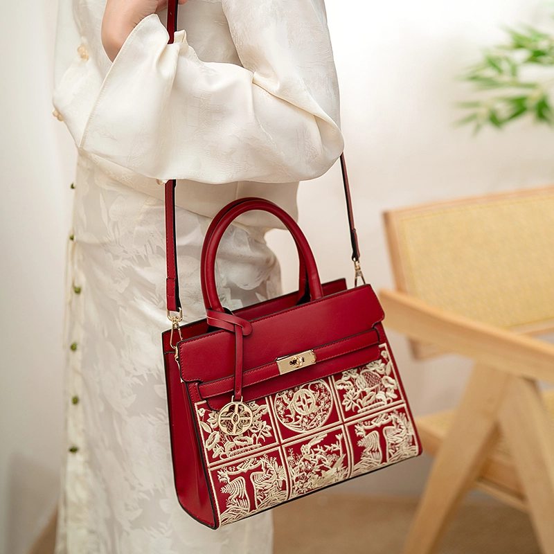 维尼奥 新中式国风刺绣婚宴包大气优雅中年妈妈包大容量百搭 合成革 单肩斜挎手提包 女款 红色