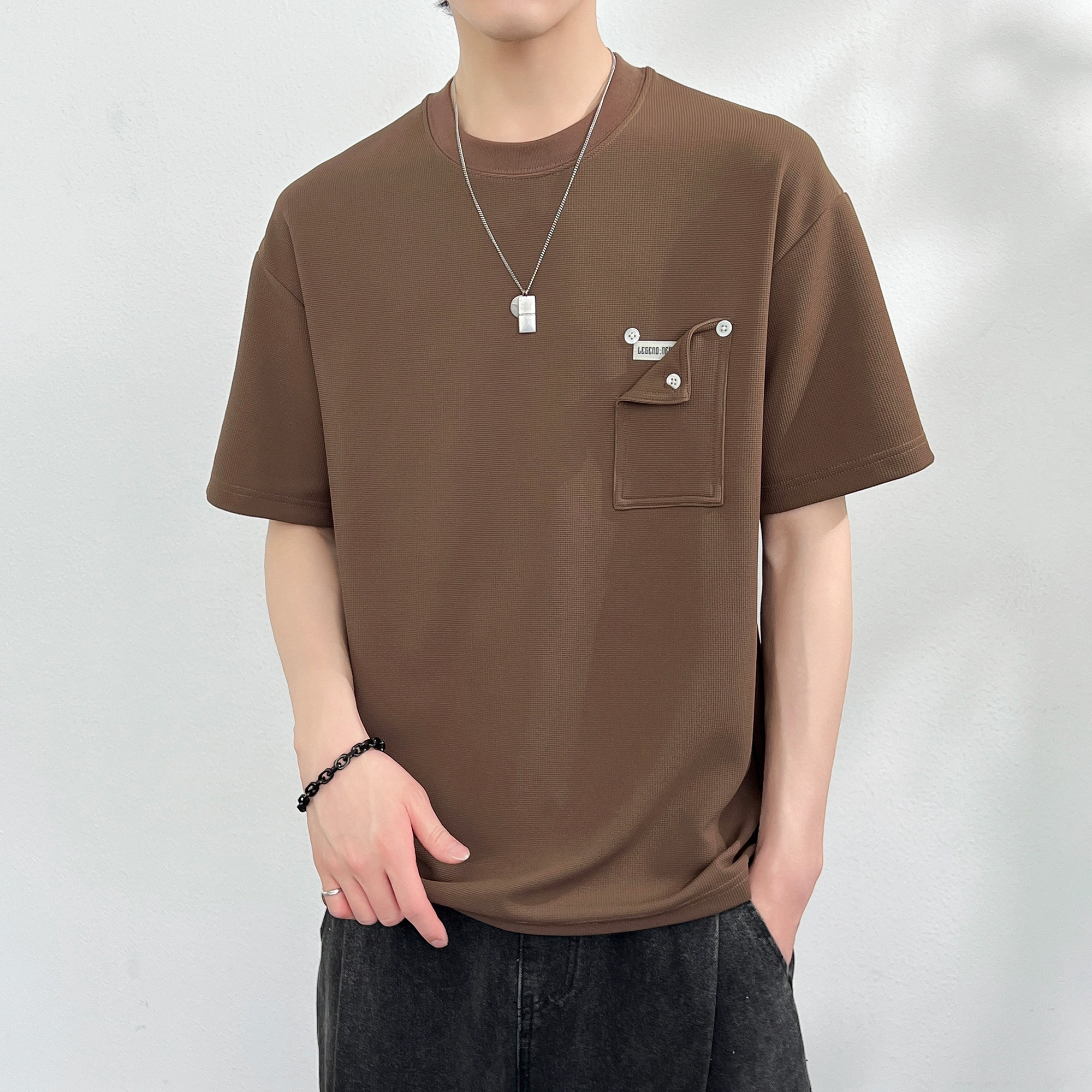 URBAN AUTHENTIC T