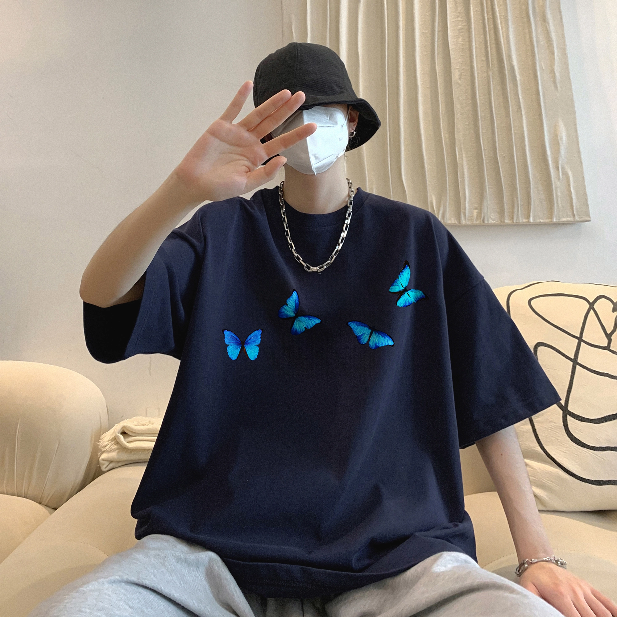 URBAN AUTHENTIC T