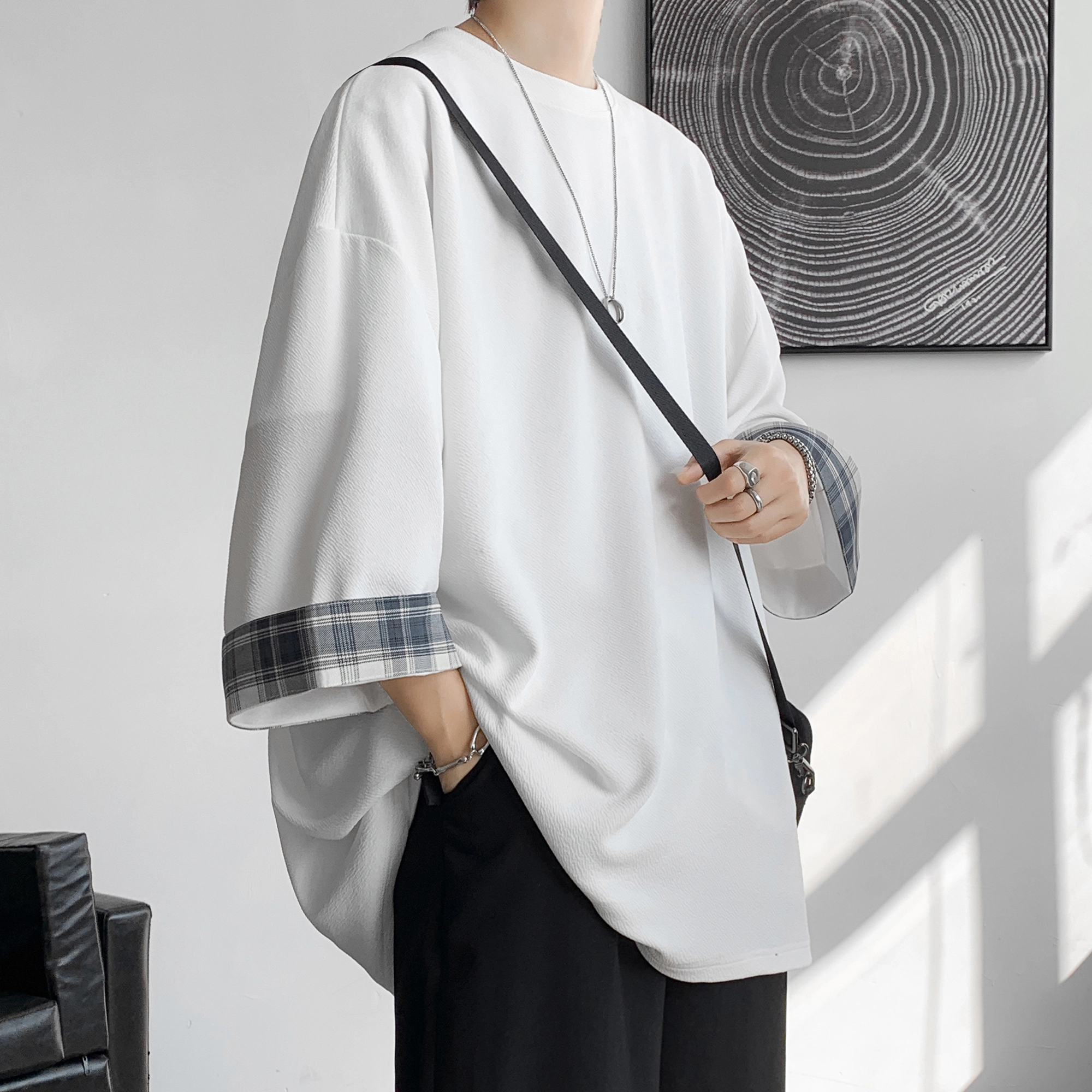 URBAN AUTHENTIC T
