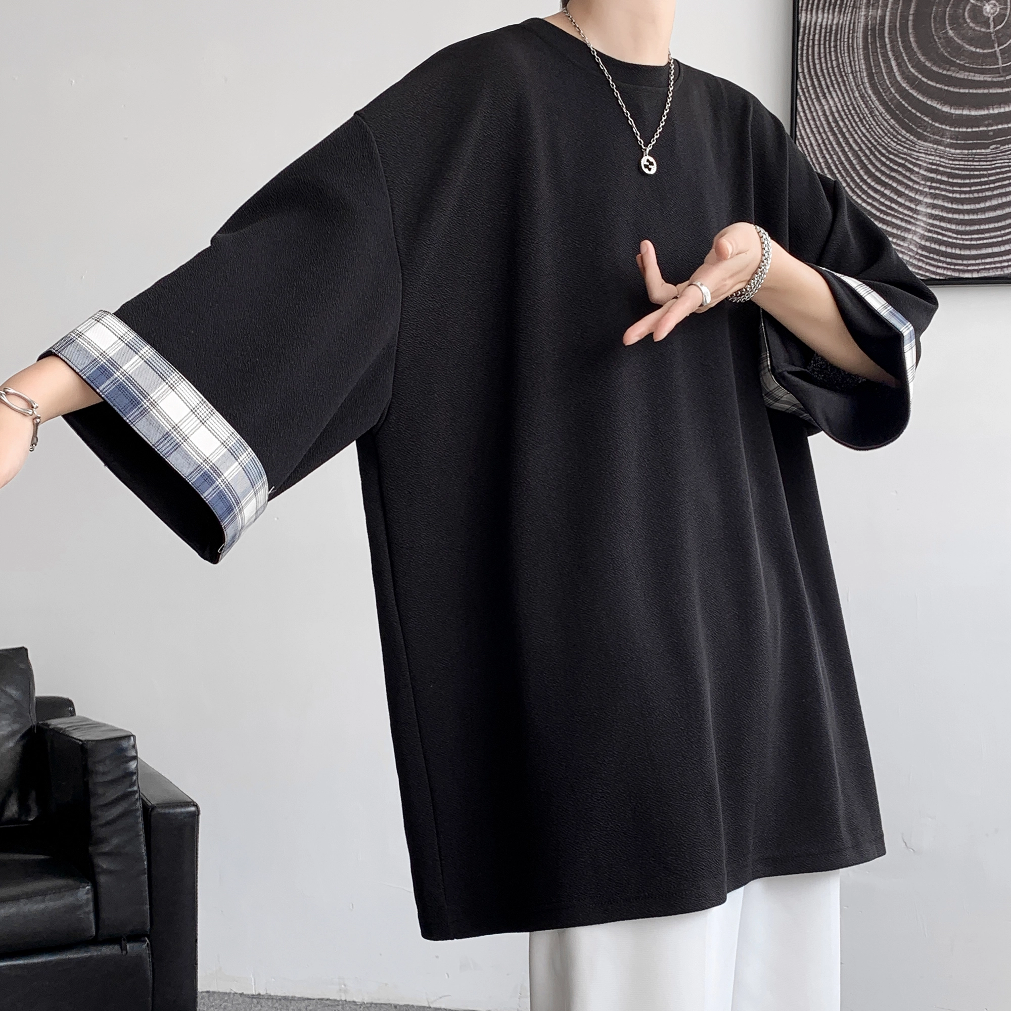 URBAN AUTHENTIC T