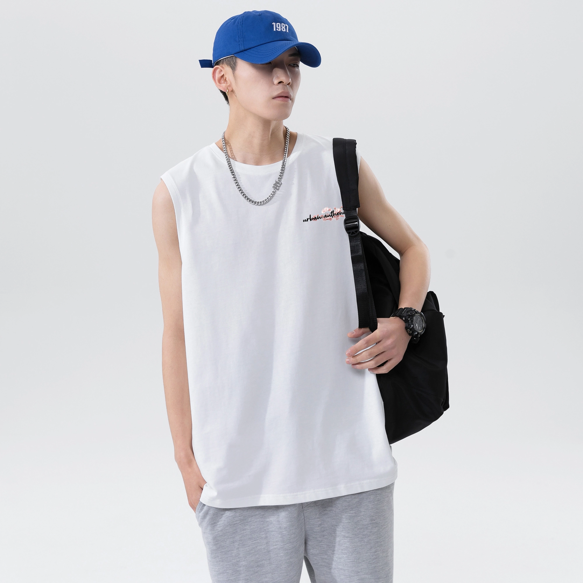 URBAN AUTHENTIC logoT