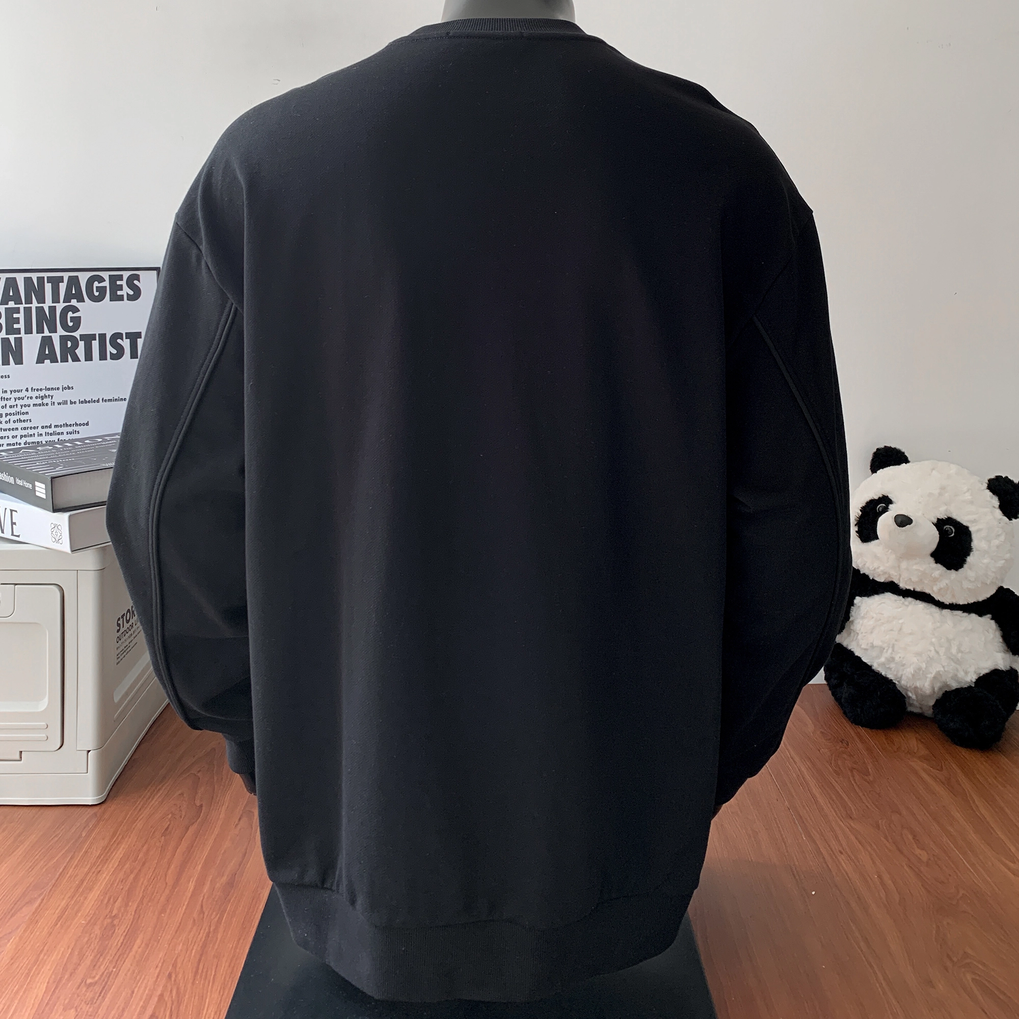URBAN AUTHENTIC T