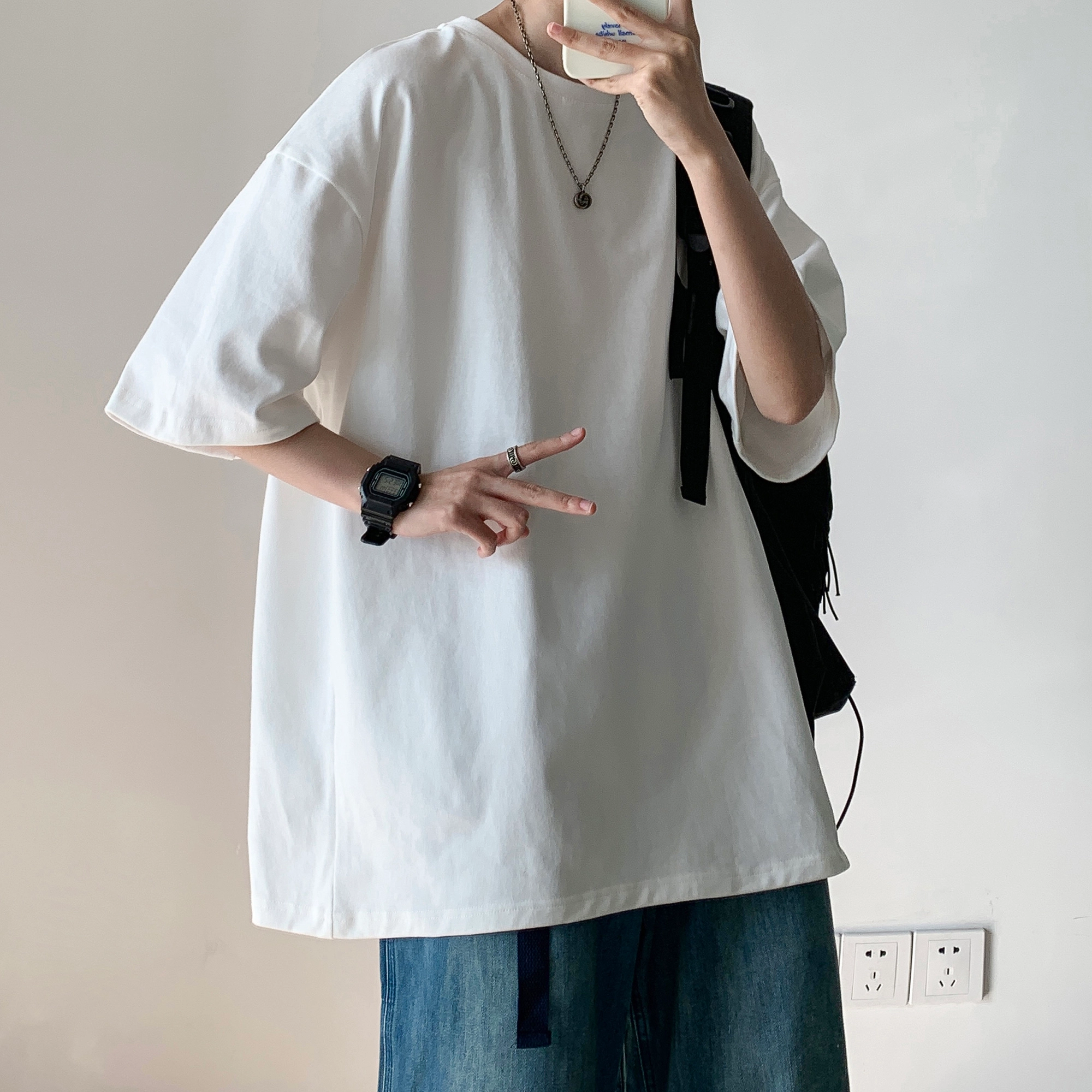 URBAN AUTHENTIC T