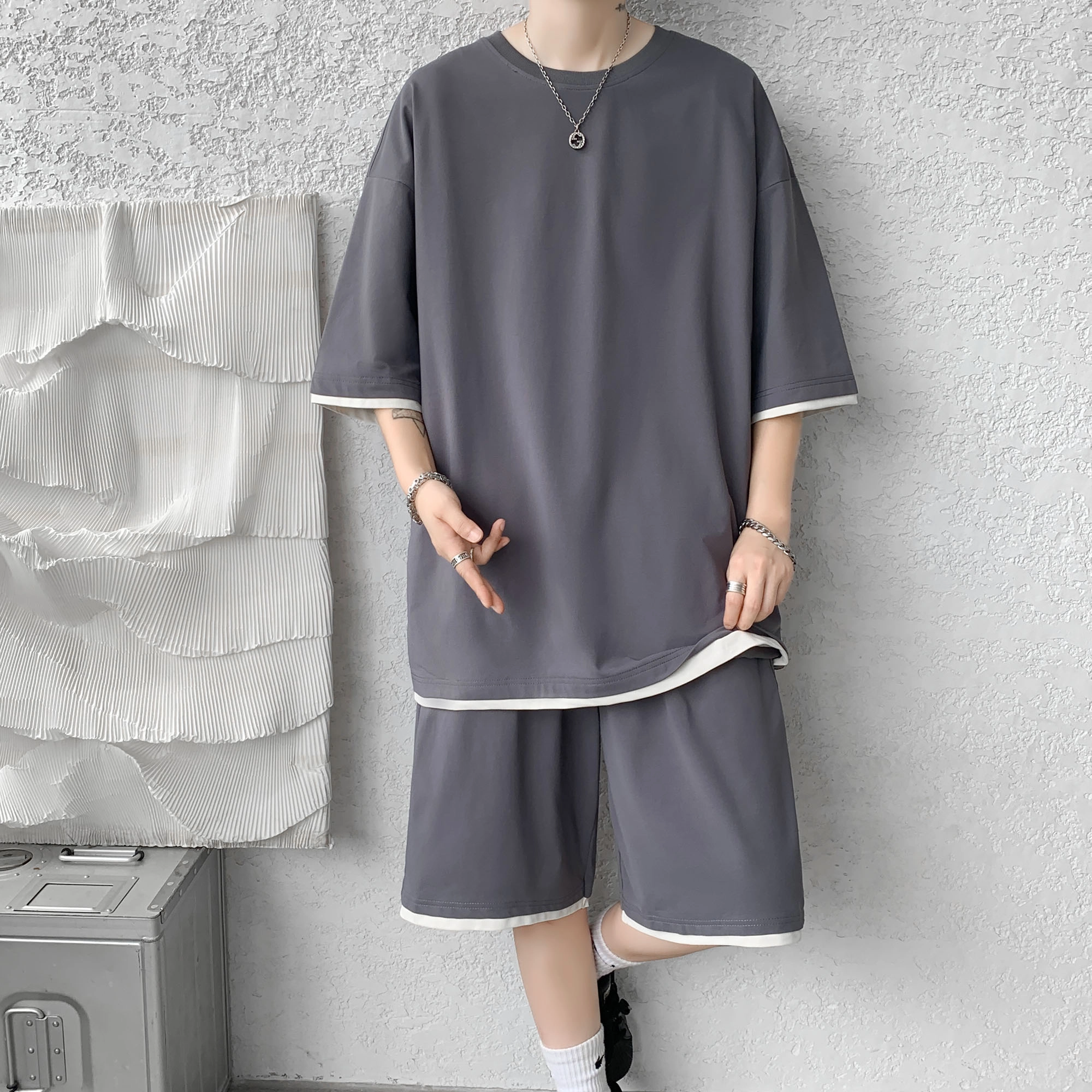 URBAN AUTHENTIC T
