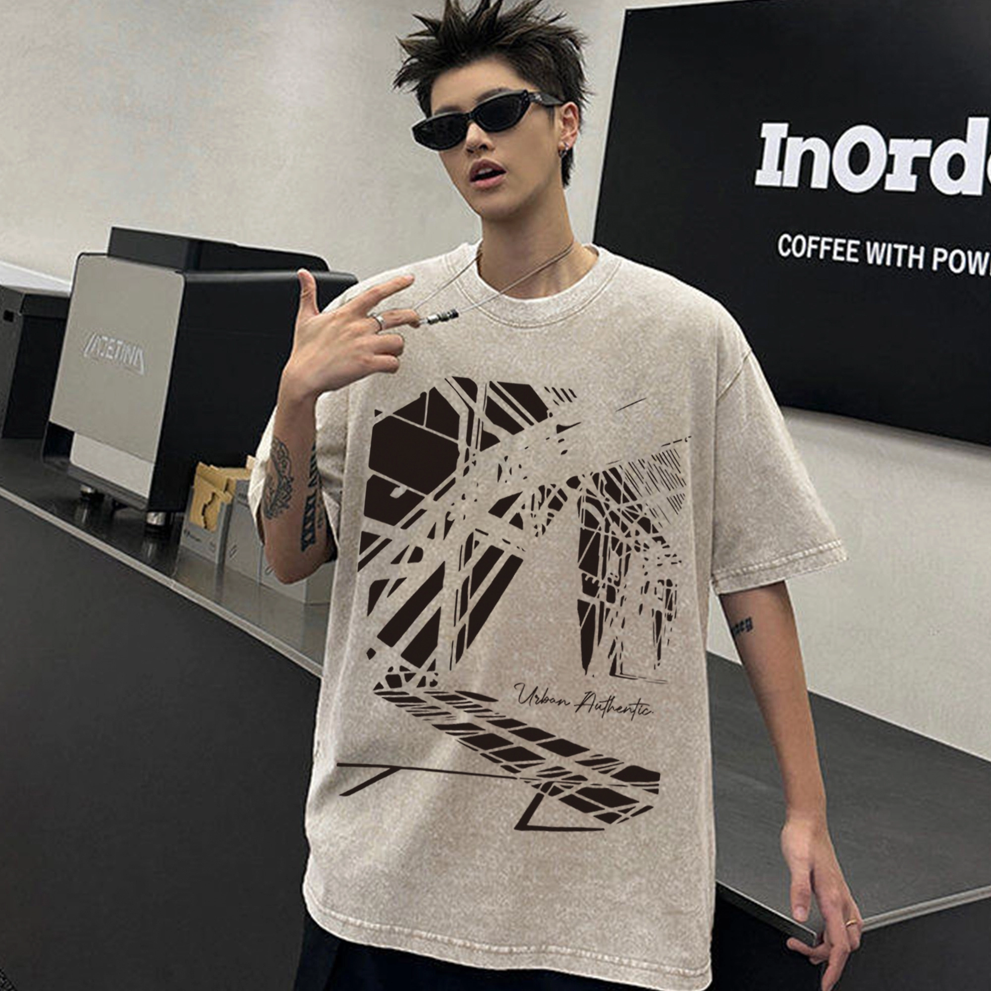 URBAN AUTHENTIC T