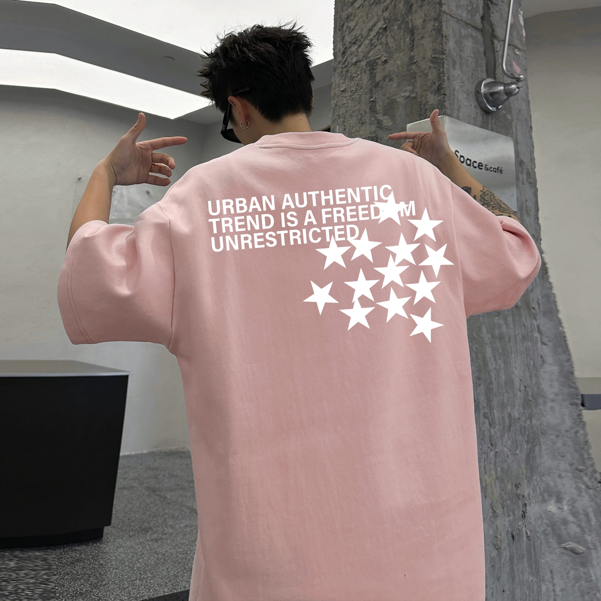 URBAN AUTHENTIC logoT