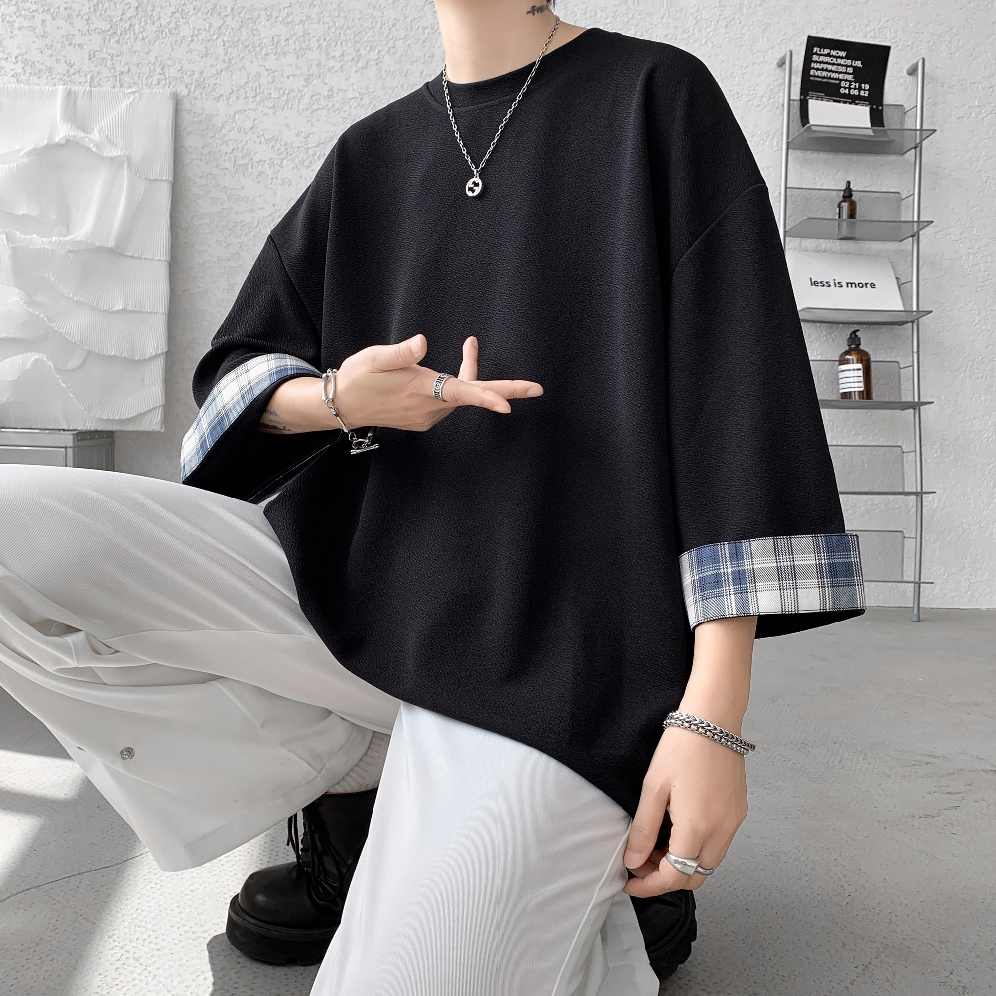 URBAN AUTHENTIC T