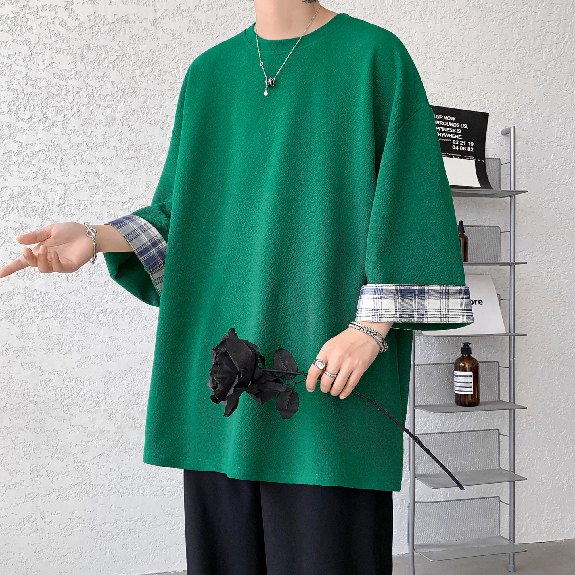 URBAN AUTHENTIC T