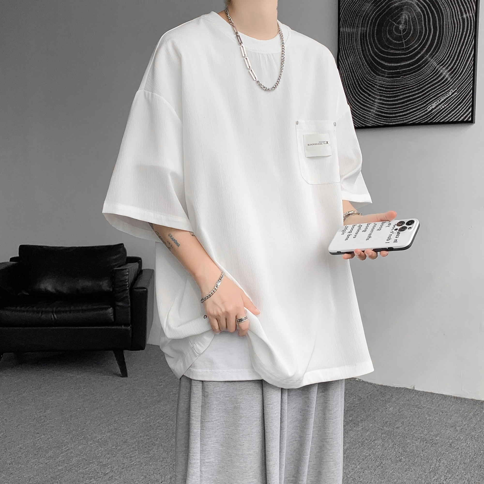 URBAN AUTHENTIC T