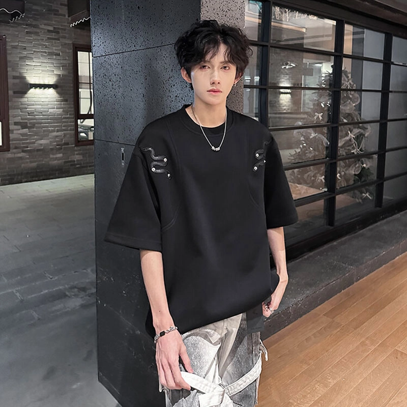 URBAN AUTHENTIC T