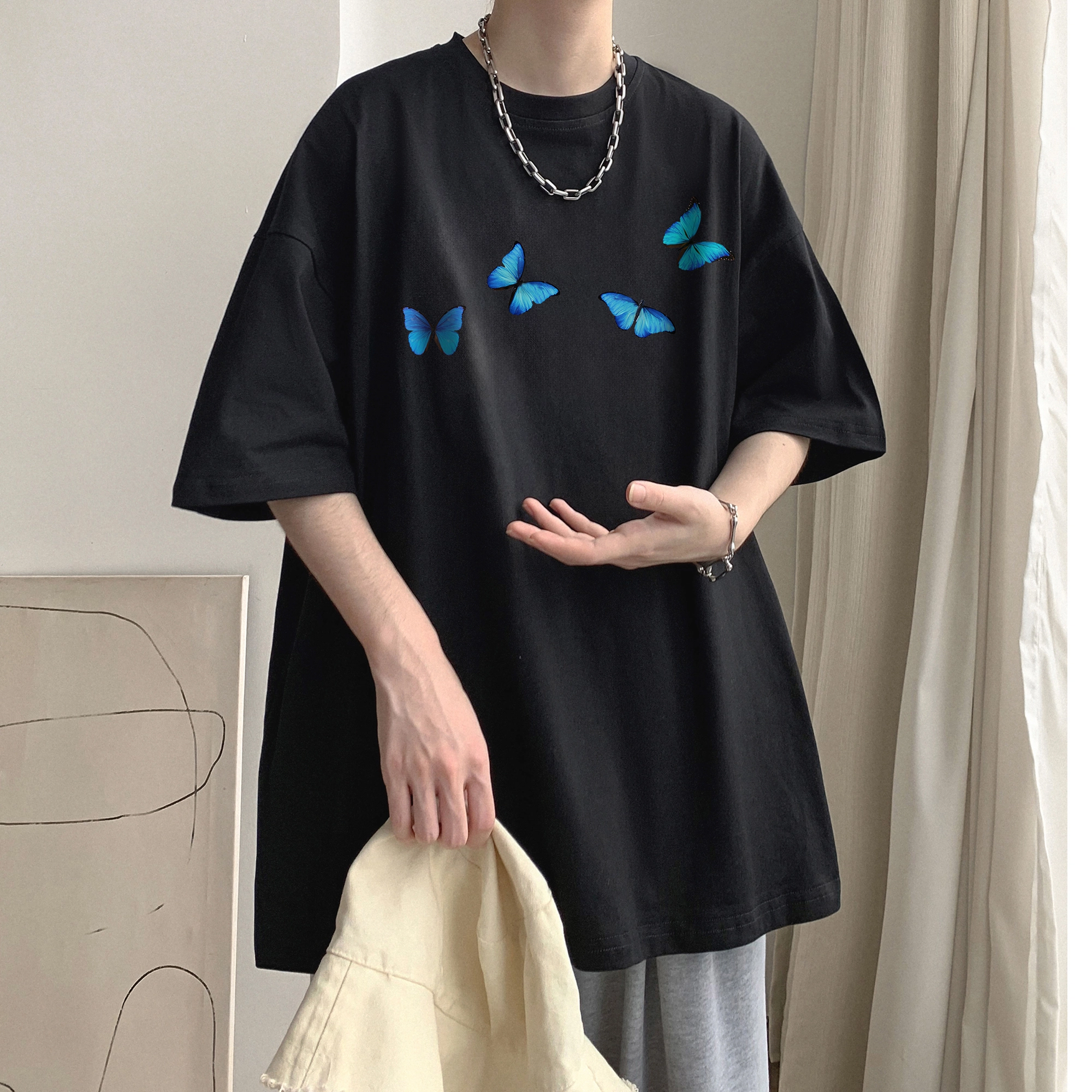 URBAN AUTHENTIC T