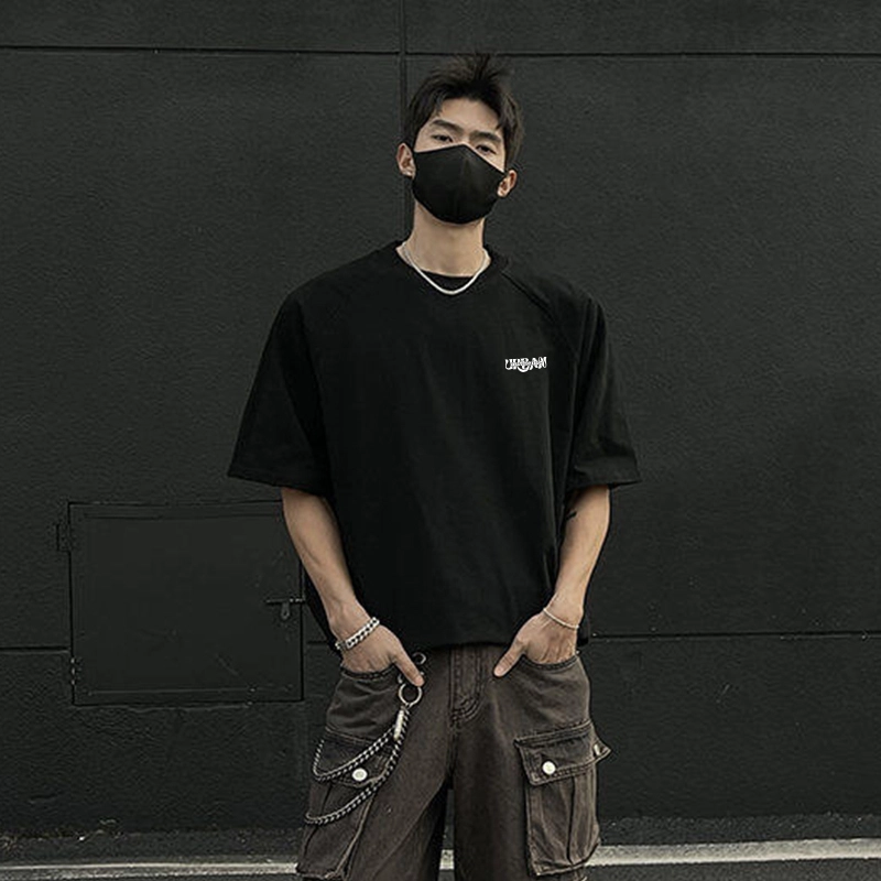 URBAN AUTHENTIC T