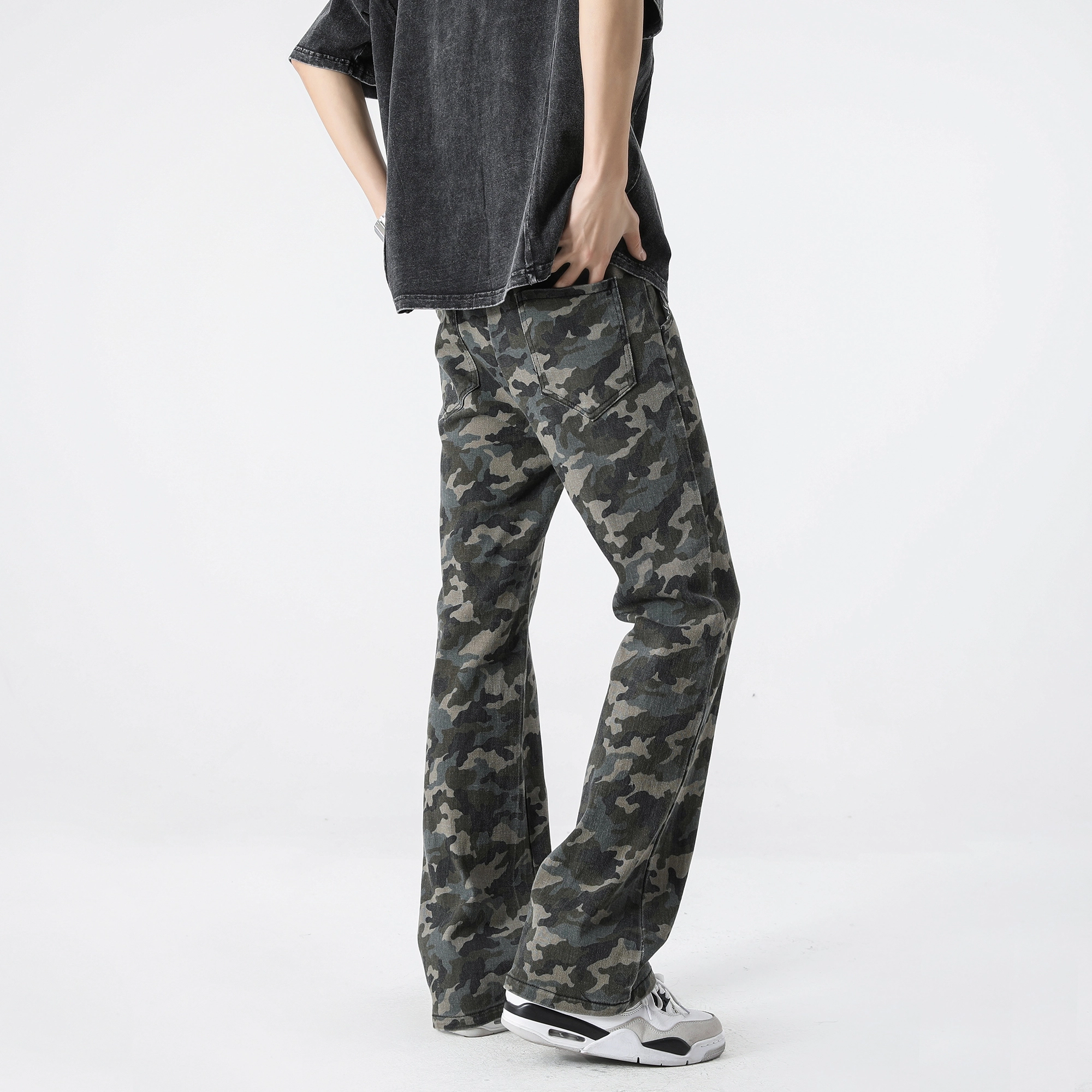 URBAN AUTHENTIC