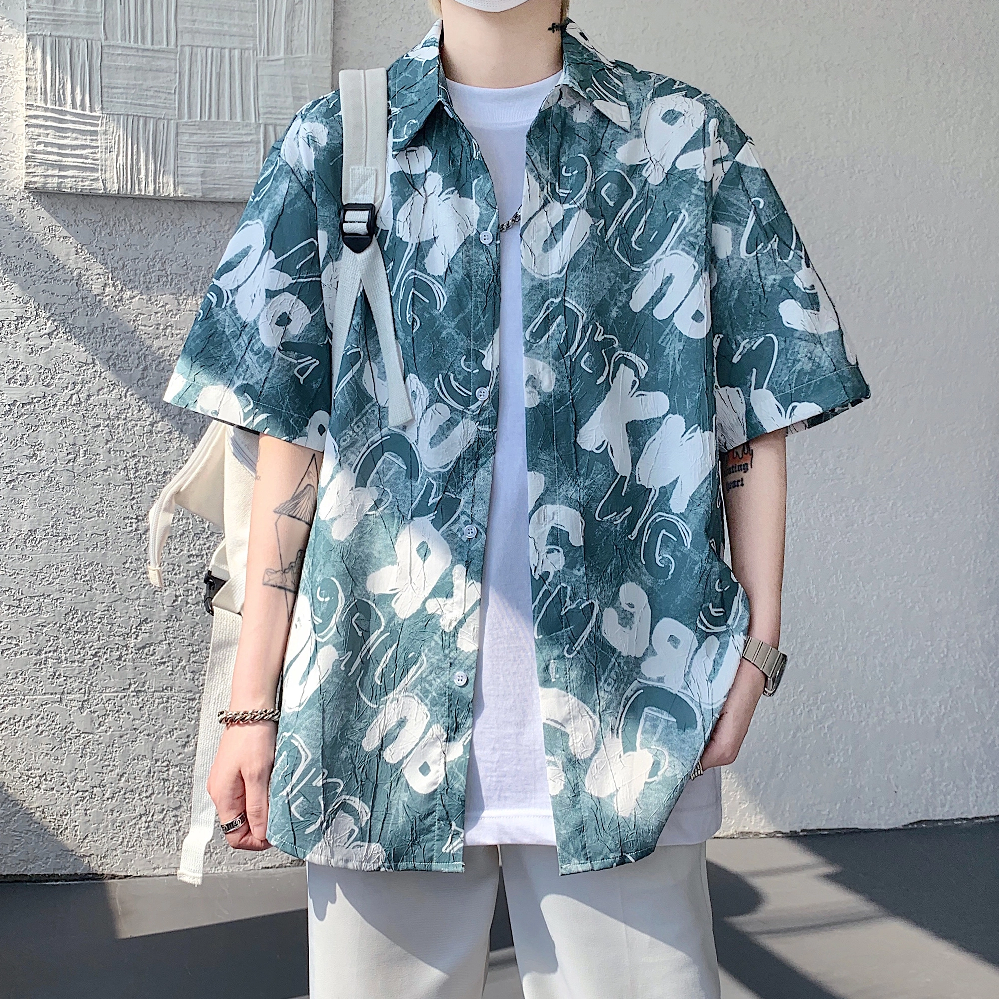 URBAN AUTHENTIC