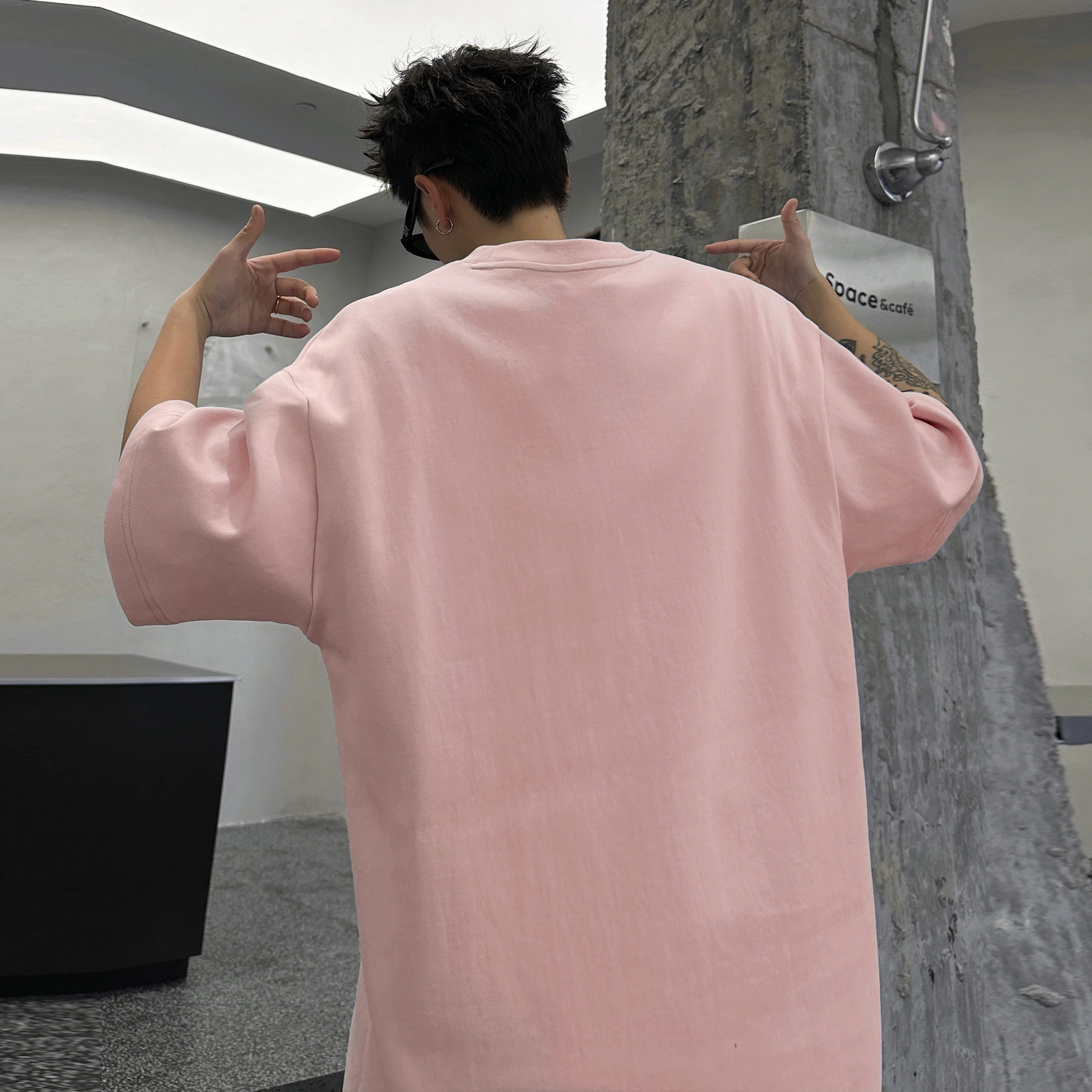 URBAN AUTHENTIC T