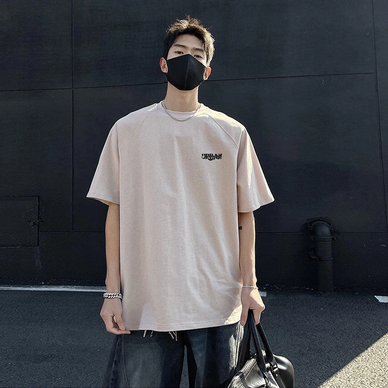 URBAN AUTHENTIC T