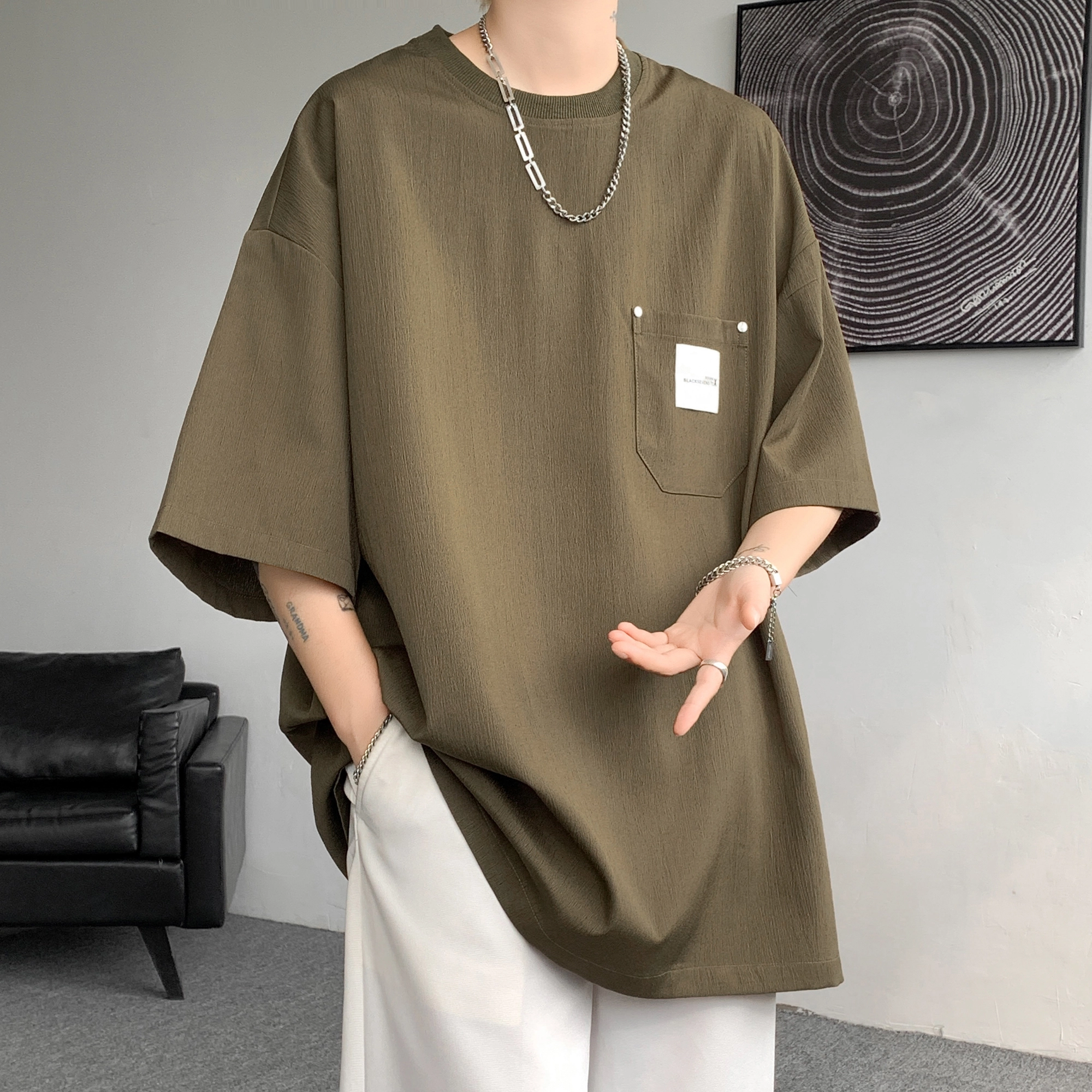 URBAN AUTHENTIC T