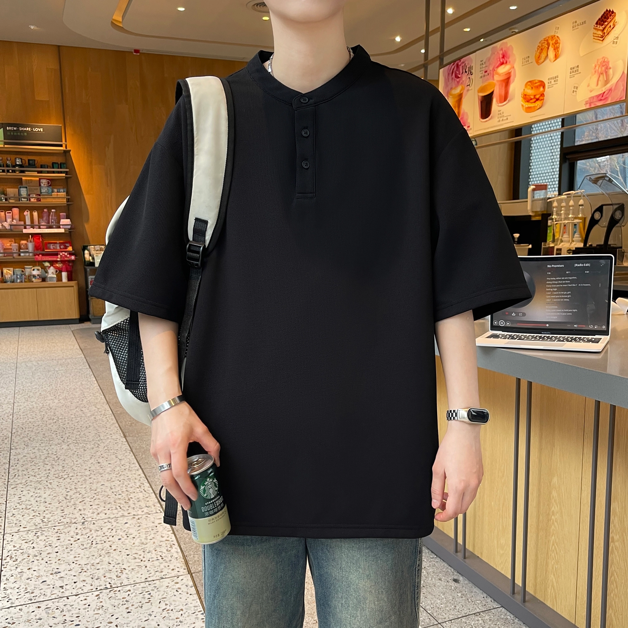 URBAN AUTHENTIC T