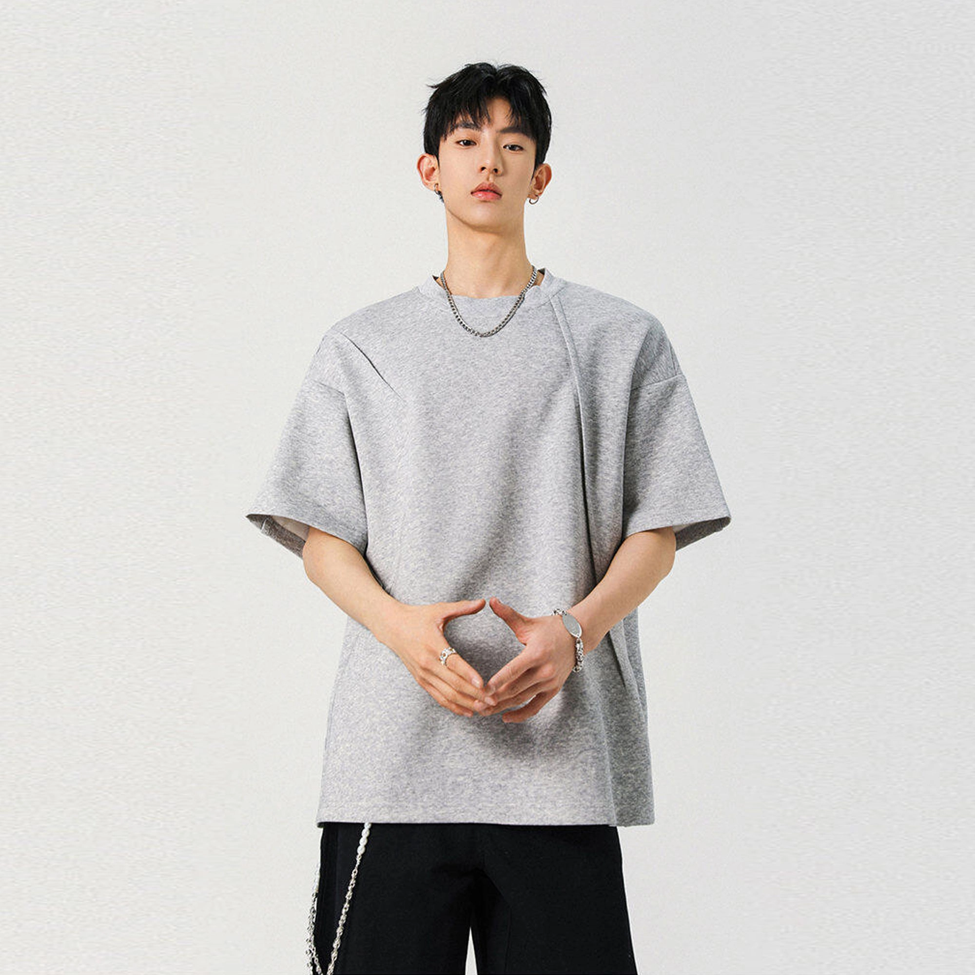 URBAN AUTHENTIC T