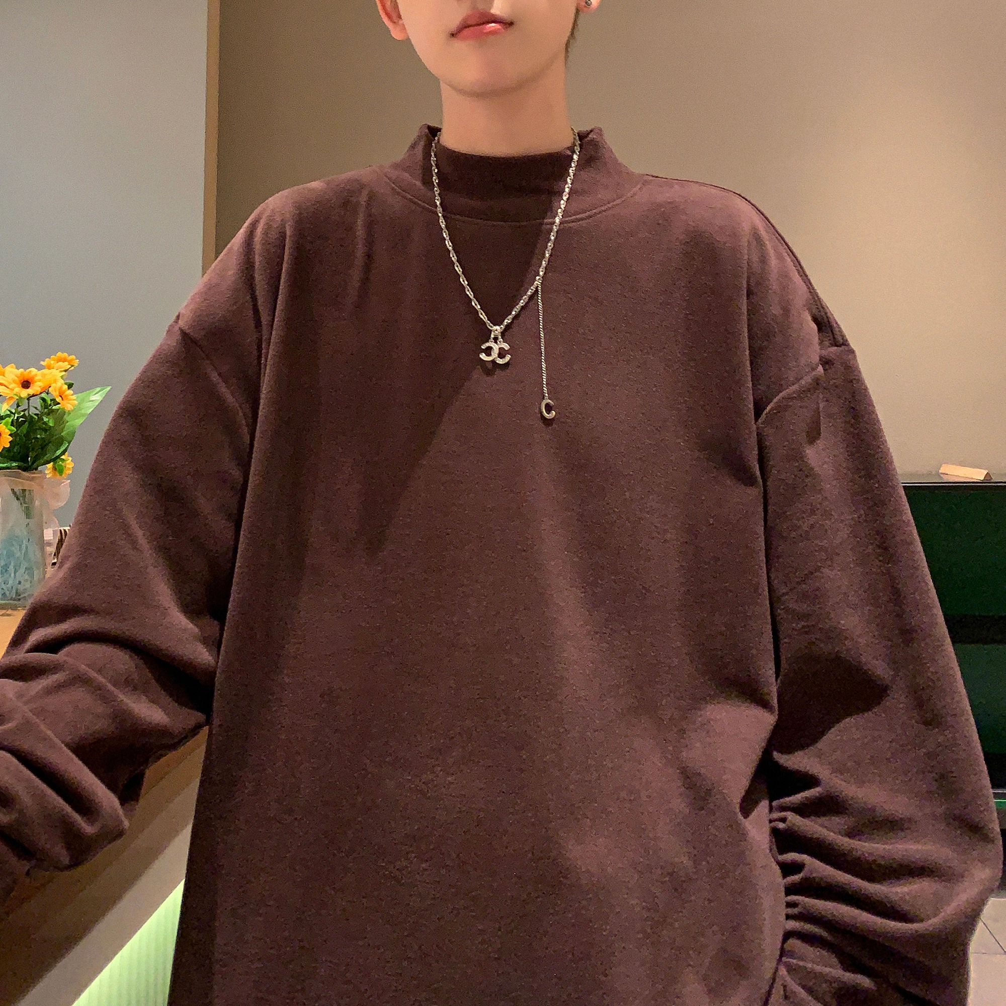 URBAN AUTHENTIC T