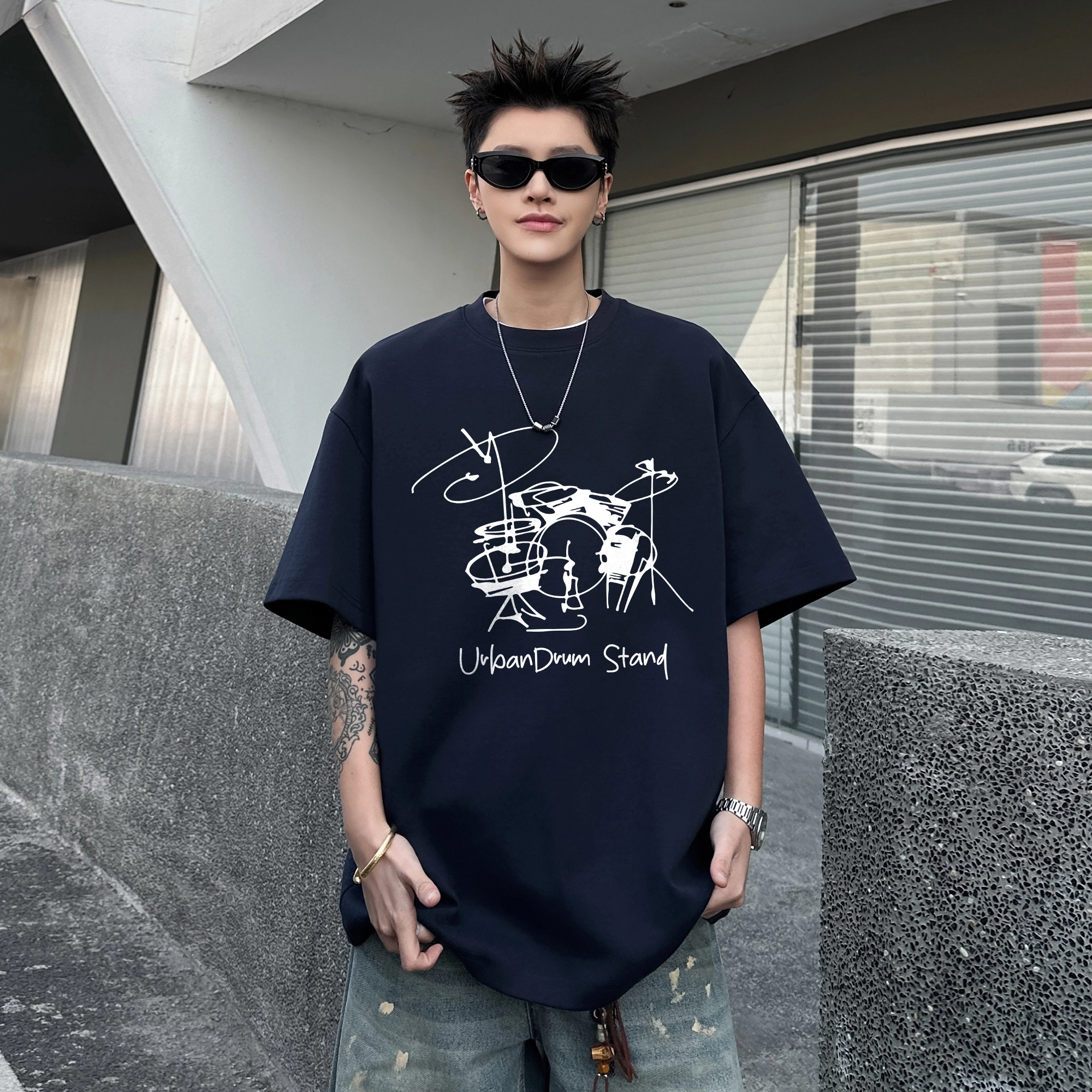 URBAN AUTHENTIC T