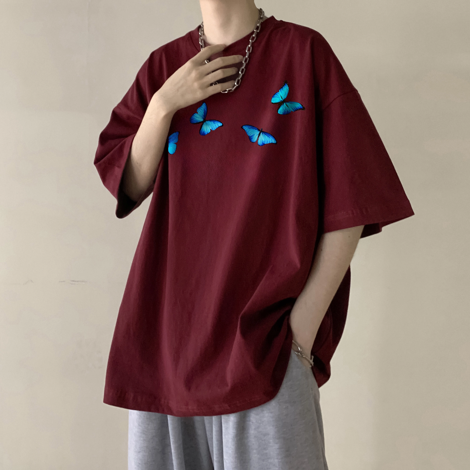 URBAN AUTHENTIC T